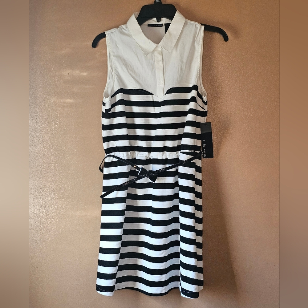 Chic Black and White Sleeveless Mini Dress with Dress Shirt Collar